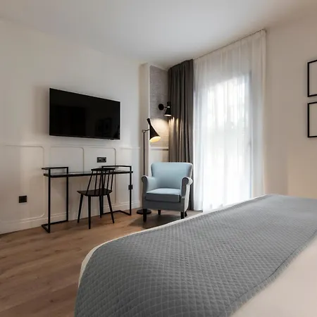 Otel Catedral 4*