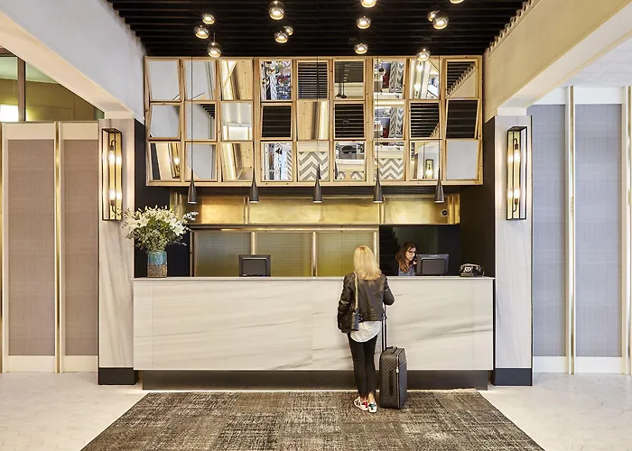 Catedral 4 Sup 4* Barcelona